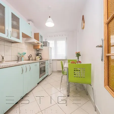 Prestige Muszla Daire Gdynia
